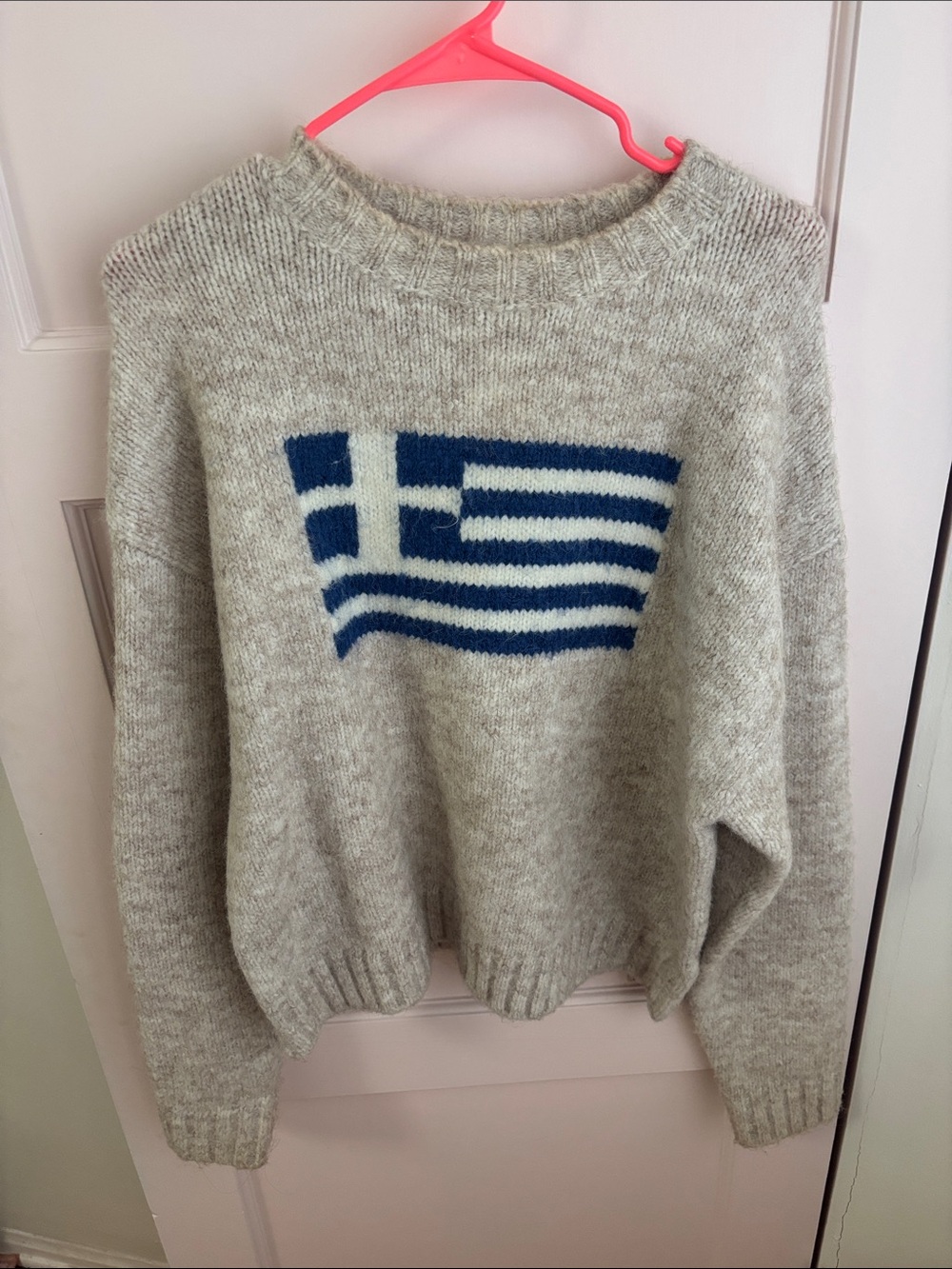 Edikted light gray flag sweater